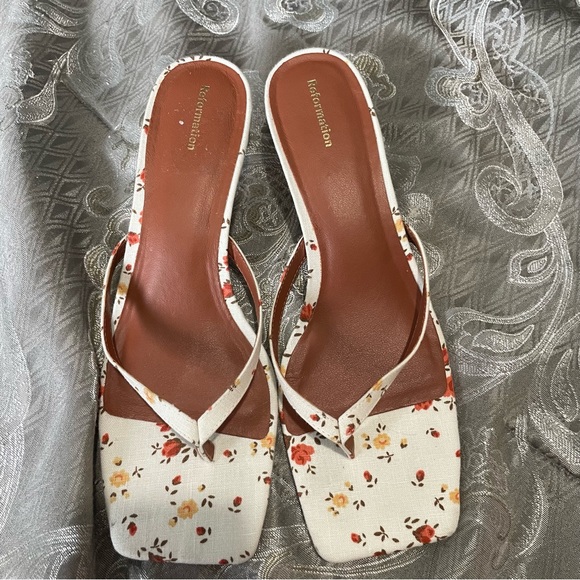 Reformation Simonetta Square Toe Kitten Heel Thong Sandal size 10 - Picture 12 of 13